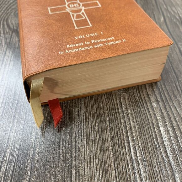 St. Joseph Weekday Missal (Vol. 1- COMPLETE EDITION -ADVENT TO PENTECOST - - Picture 2 of 12